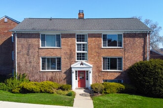 Nob Hill Apartments in Ann Arbor, MI - Building Photo - Building Photo