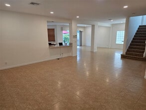 383 Berenger Walk in Royal Palm Beach, FL - Building Photo - Building Photo