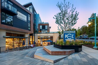 Boardwalk in Kirkland, WA - Building Photo - Building Photo