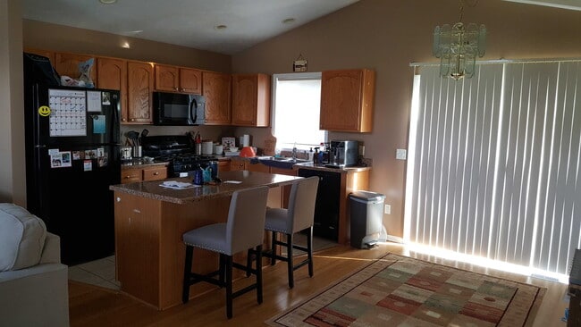 3250 Nature View Dr SE in Kentwood, MI - Foto de edificio - Building Photo