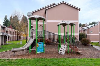 Fort Vancouver Terrace in Vancouver, WA - Foto de edificio - Building Photo