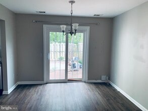 6257 Astrid Cove in Centreville, VA - Building Photo - Building Photo