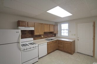 313 S Trenton Ave, Unit 3 in Pittsburgh, PA - Building Photo - Building Photo