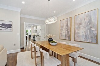 33 Winthrop Rd in Brookline, MA - Building Photo - Building Photo