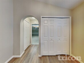 864 Vanderbilt Dr in Eustis, FL - Building Photo - Building Photo