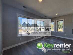 1520 S 56th St in Tacoma, WA - Building Photo - Building Photo