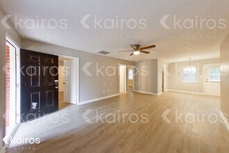 301 Beaver Pointe Dr in Winterville, GA - Foto de edificio - Building Photo