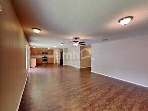 7271 Wakeview Dr in Davenport, FL - Building Photo - Building Photo