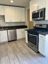 5017 W 123rd Pl in Hawthorne, CA - Building Photo - Building Photo