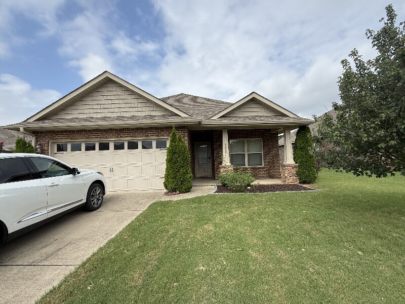 12620 Holstein Ln in Huntsville, AL - Building Photo