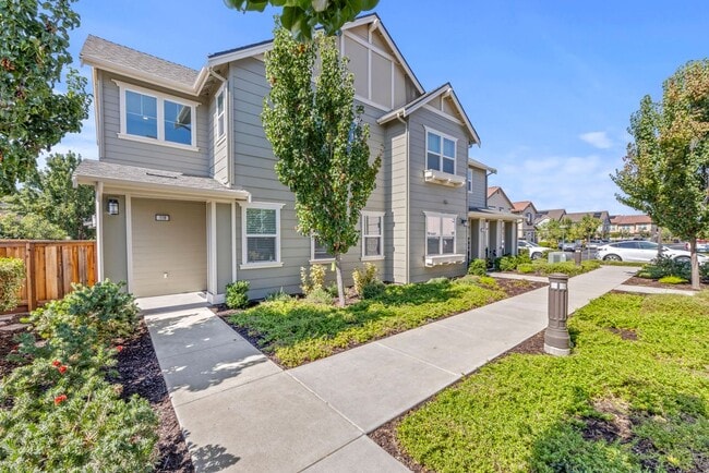 118 Bonano Ln in Morgan Hill, CA - Building Photo - Building Photo