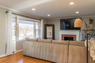 621 Broadview Dr in Harrisonburg, VA - Foto de edificio - Building Photo