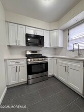 321 Spring St in Red Bank, NJ - Building Photo - Building Photo