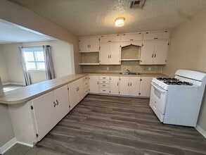 1424 Chickasaw Blvd in Ardmore, OK - Building Photo - Building Photo
