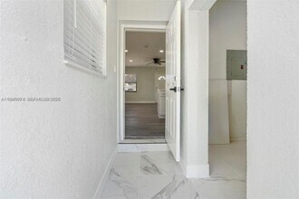 15900 NW 18th Ave in Opa Locka, FL - Building Photo - Building Photo