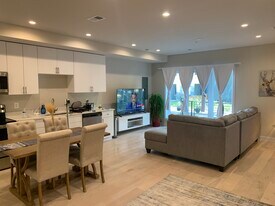 2512 Elvans Rd SE, Unit DC apt in Washington, DC - Building Photo