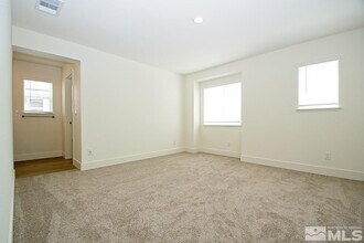 7885 Taconite Dr in Sparks, NV - Building Photo - Building Photo