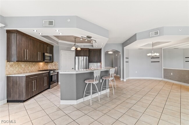 property at 11073 Harbour Yacht Ct