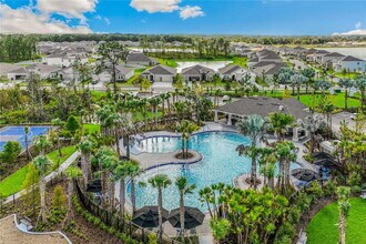 3857 Capri Coast Dr in Plant City, FL - Building Photo - Building Photo