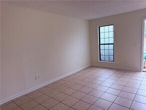 890 E Cherry St in Jesup, GA - Building Photo - Building Photo