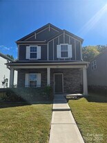 340 Cranford Dr in Pineville, NC - Building Photo