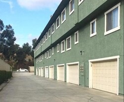 9218 Palm St in Bellflower, CA - Building Photo