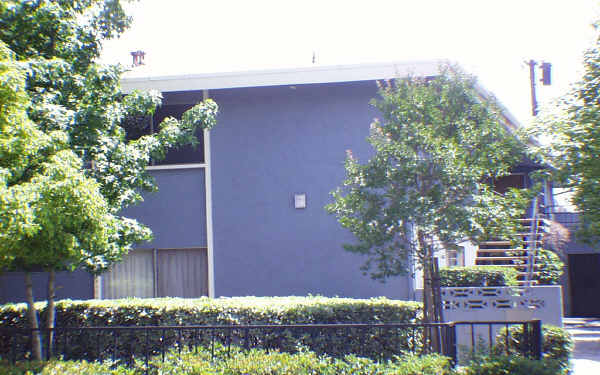 4871 Canoga St in Montclair, CA - Building Photo - Building Photo