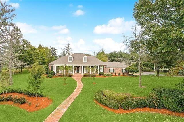 114 Maple Ridge Way in Covington, LA - Building Photo - Building Photo