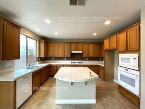 5205 Blossom Ranch Dr in Elk Grove, CA - Building Photo - Building Photo