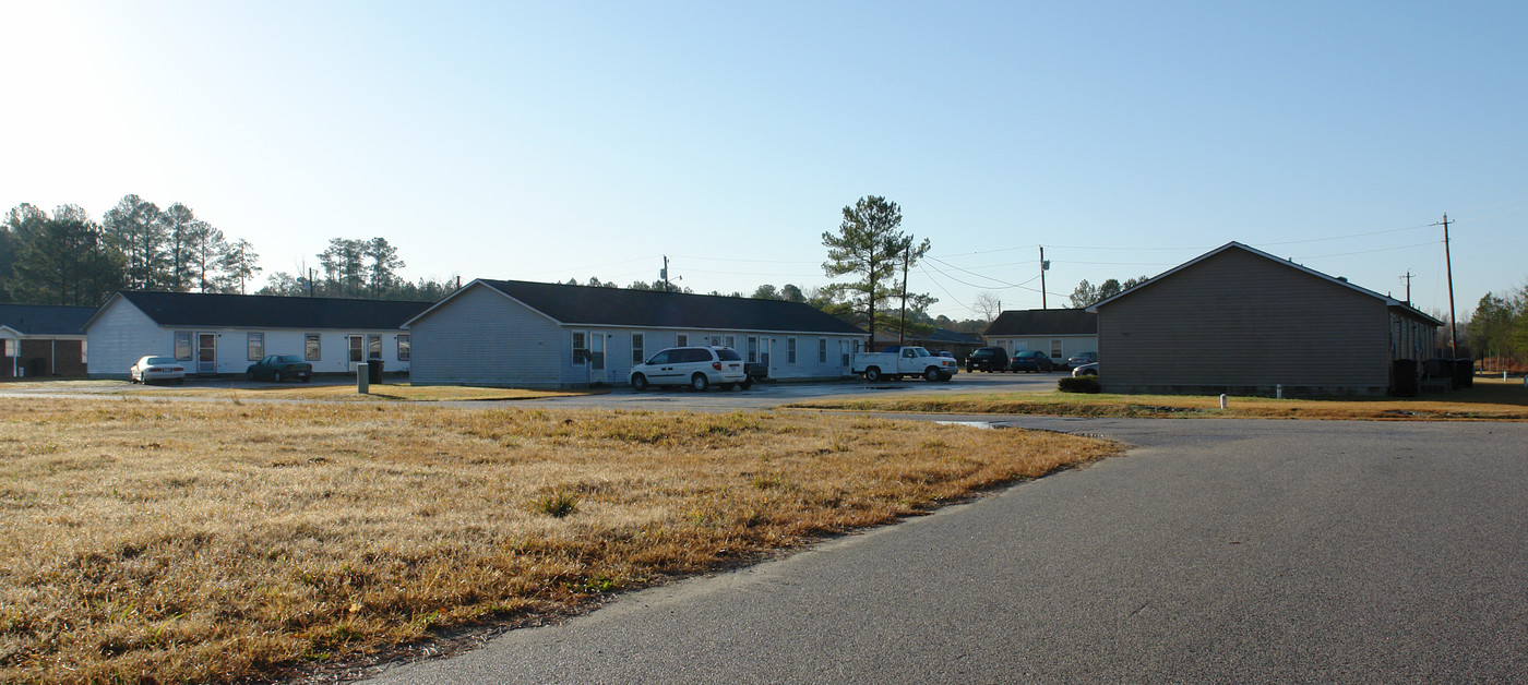 501-507 John J Sharpe St in Sharpsburg, NC - Building Photo