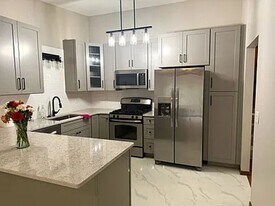 7431 Rosewood Ln N in Maple Grove, MN - Building Photo