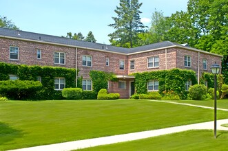 Stonehenge Gardens in Albany, NY - Building Photo - Building Photo