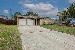 5615 Espanola Dr in Arlington, TX - Building Photo