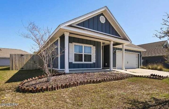 305 Highbrook Rd in Callaway, FL - Building Photo - Building Photo