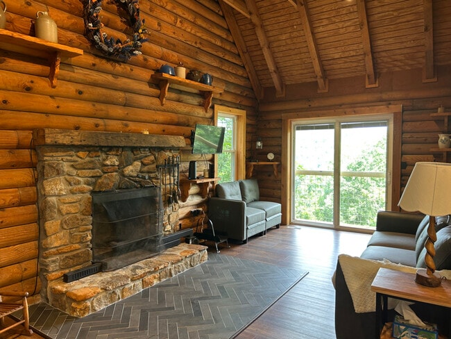 property at 682 Windridge Dr