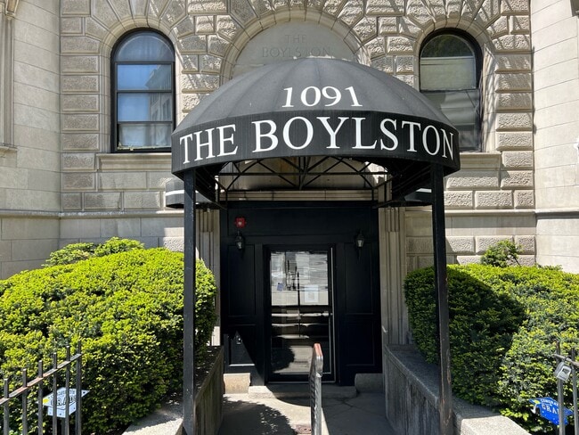 property at 1091 Boylston