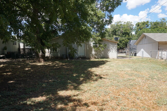 1309 Monroe St in Wichita Falls, TX - Building Photo - Building Photo