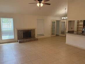 4034 Kitchen Hill Ln in Sugar Land, TX - Building Photo - Building Photo