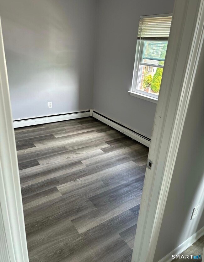 80 Taft Ave in Bridgeport, CT - Foto de edificio - Building Photo