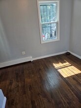 17724 106th Ave, Unit 177-24 106th Ave in Jamaica, NY - Foto de edificio - Building Photo