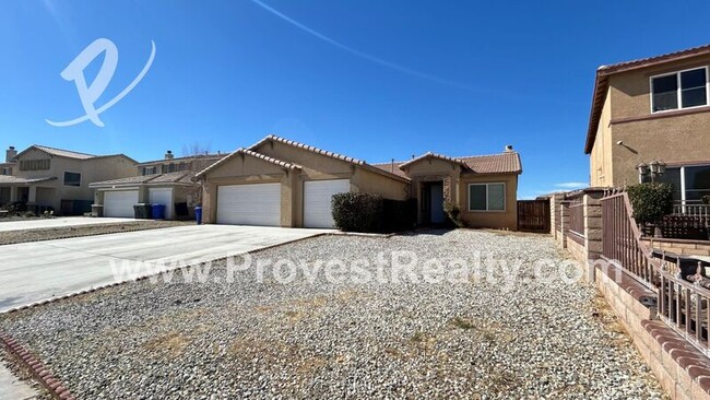 15110 Alexandria St in Adelanto, CA - Building Photo - Building Photo