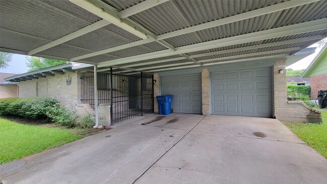 property at 12407 Russ Dr