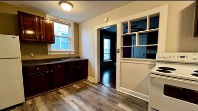 857 Marshall Ave SW, Unit #A in Roanoke, VA - Building Photo - Building Photo