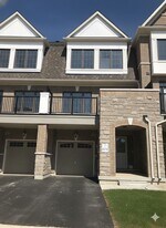 90 Fruitvale Cir in Brampton, ON - Building Photo
