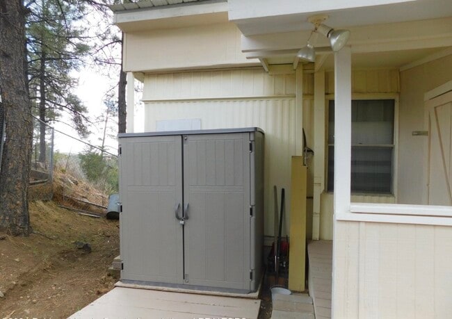 115 Queen Aire Ct in Ruidoso, NM - Building Photo - Building Photo