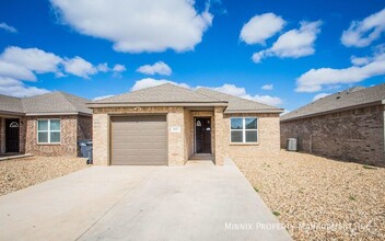 7412 5th St in Lubbock, TX - Building Photo - Building Photo