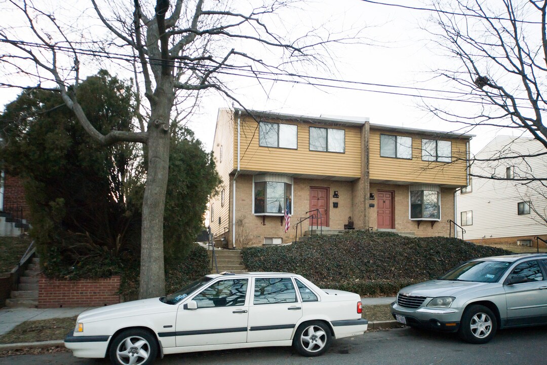 7416 9th St NW in Washington, DC - Building Photo