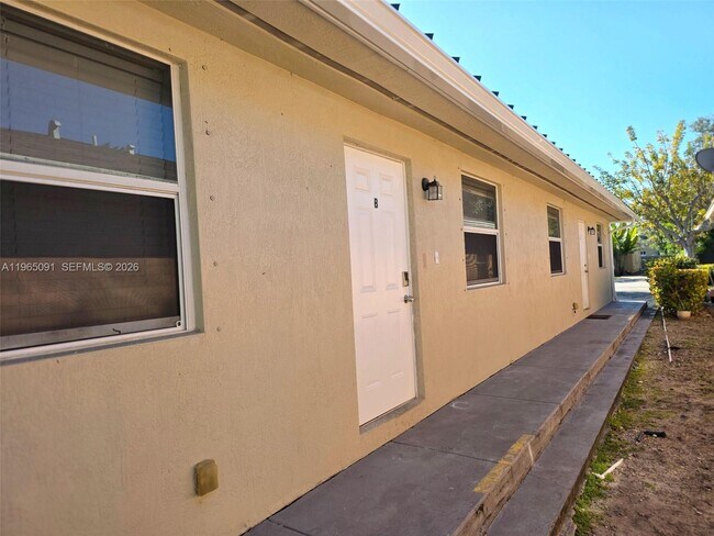 2309 Liberty St in Hollywood, FL - Building Photo - Building Photo