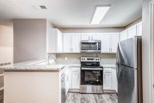 The Pointe at Stafford Apartment Homes in Stafford, VA - Building Photo