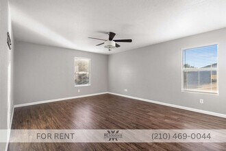 203 Shadbush St in San Antonio, TX - Building Photo - Building Photo